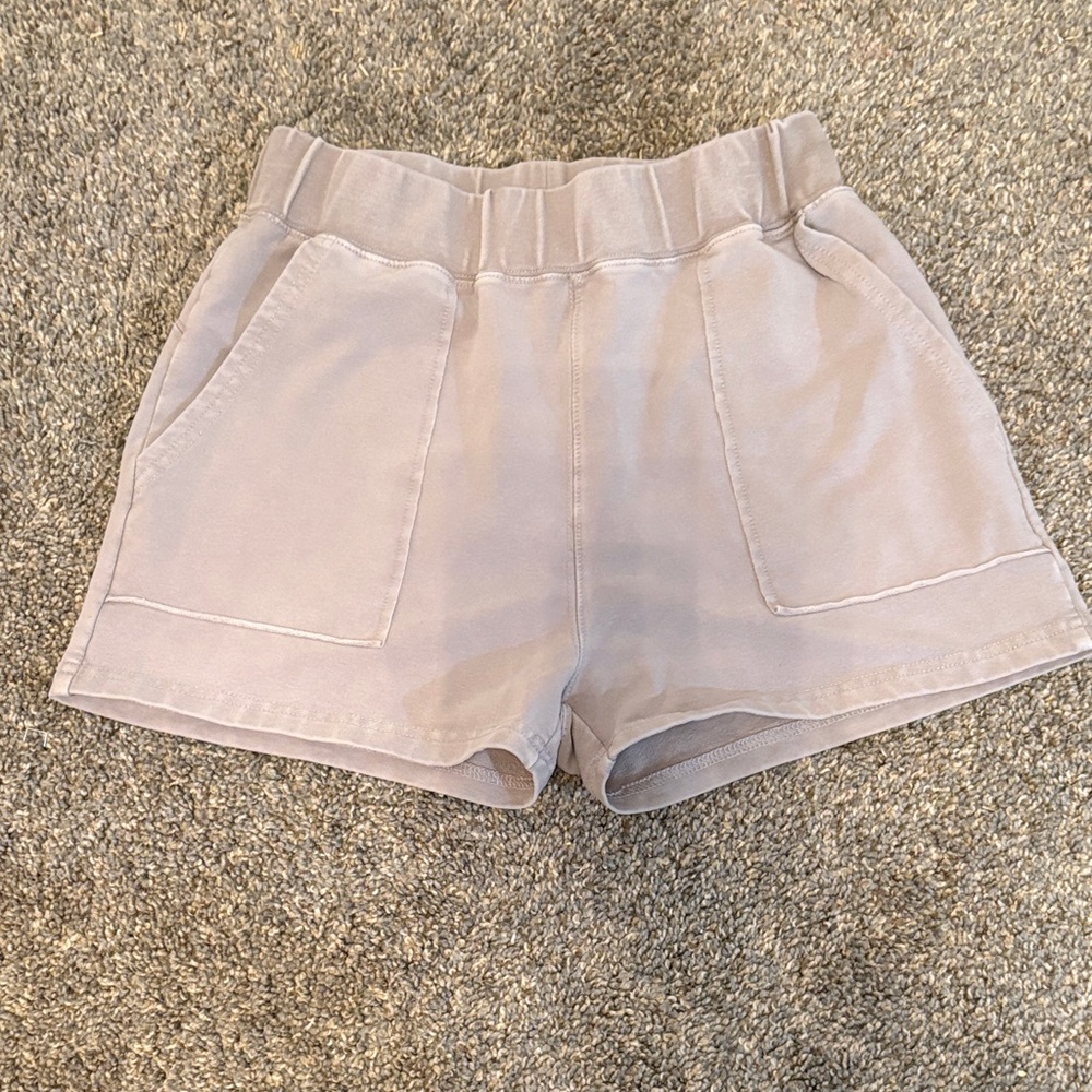 Mono B Women's Light Gray Athletic Shorts